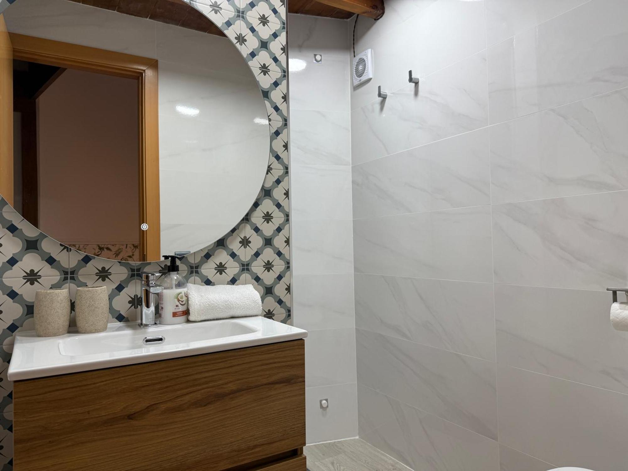 Amazing Apartment In Malaga Oldtown Calle Carreteria Free Wifi&Ac Luaran gambar