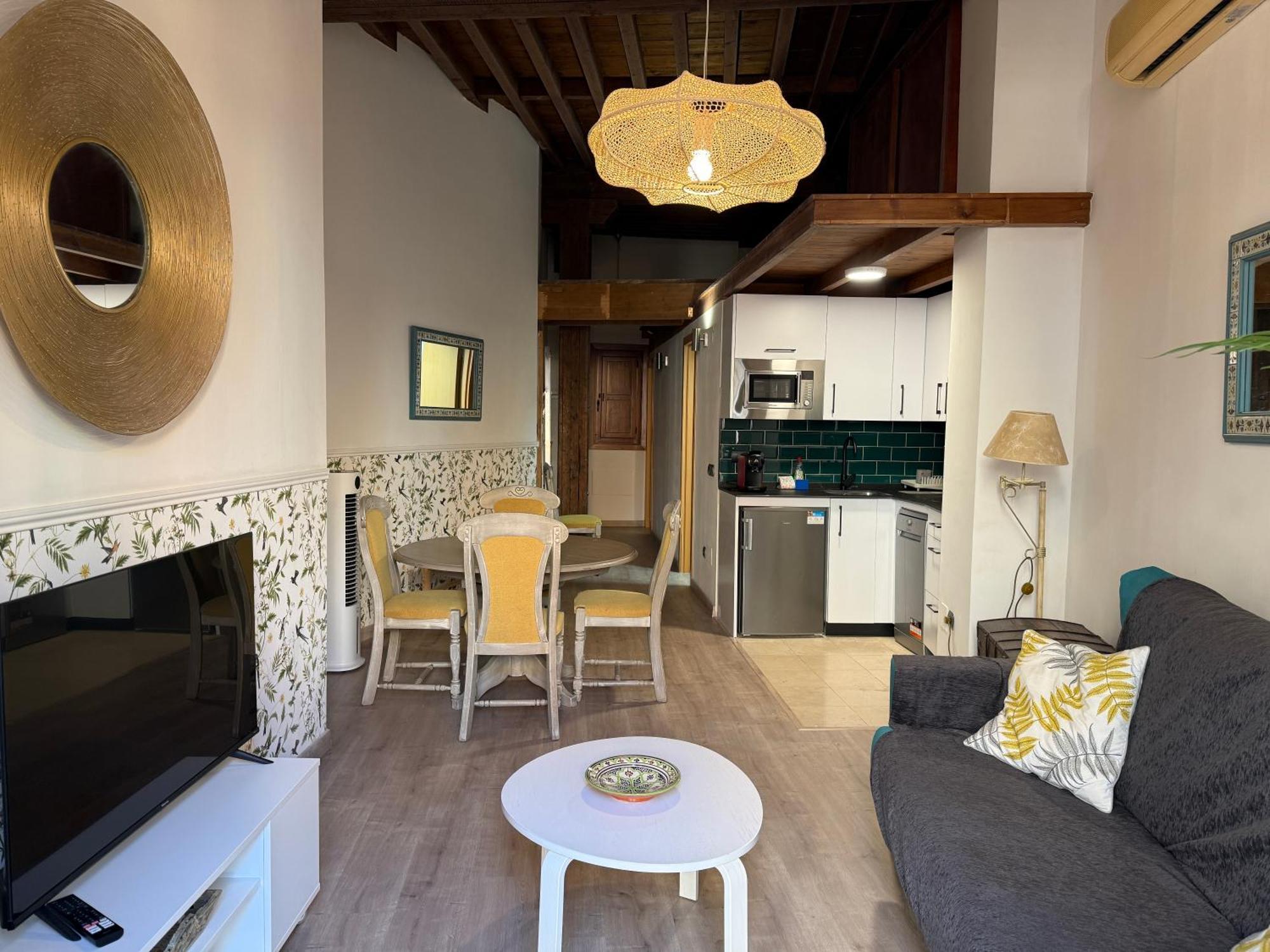 Amazing Apartment In Malaga Oldtown Calle Carreteria Free Wifi&Ac Luaran gambar