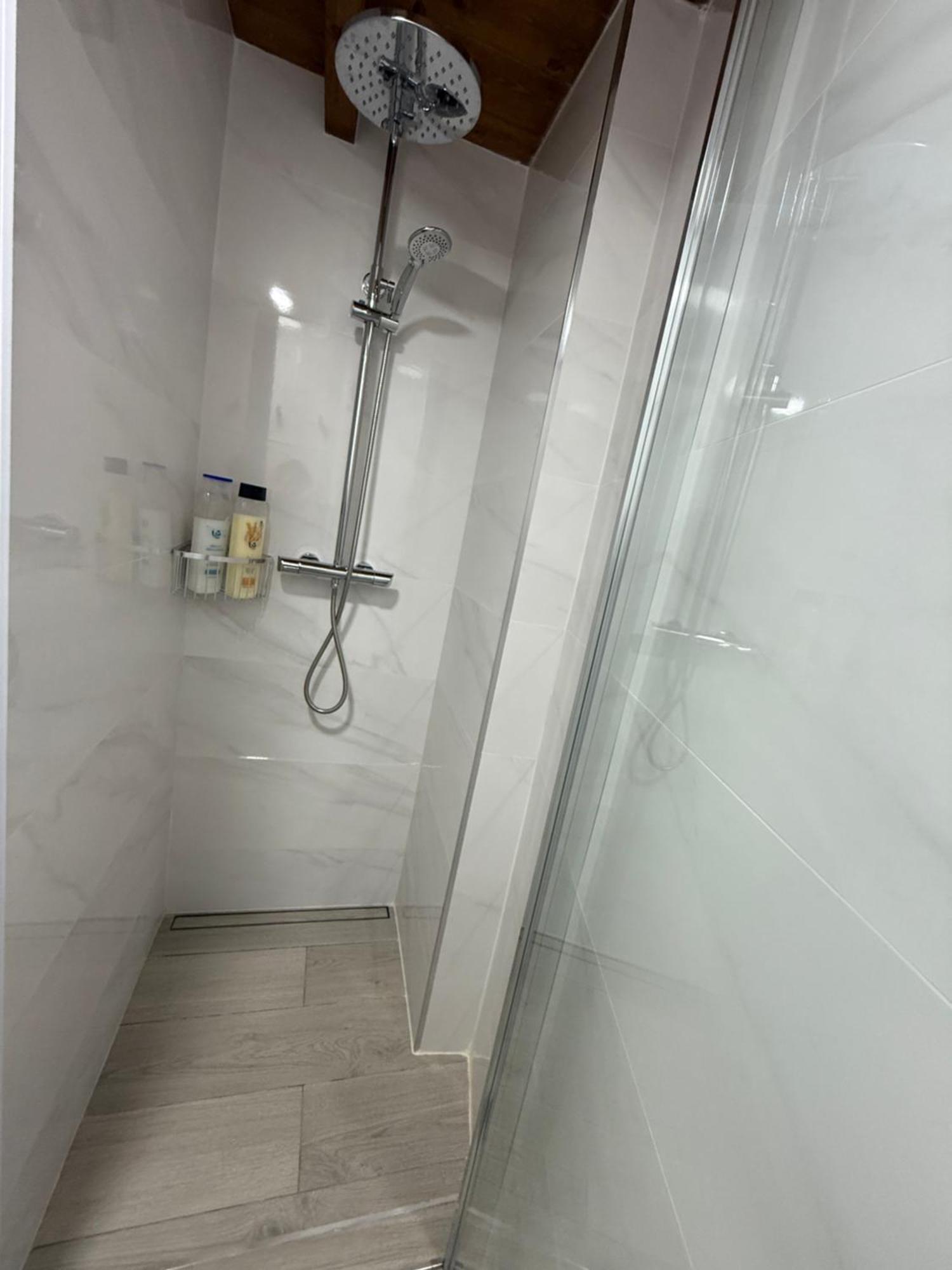 Amazing Apartment In Malaga Oldtown Calle Carreteria Free Wifi&Ac Luaran gambar